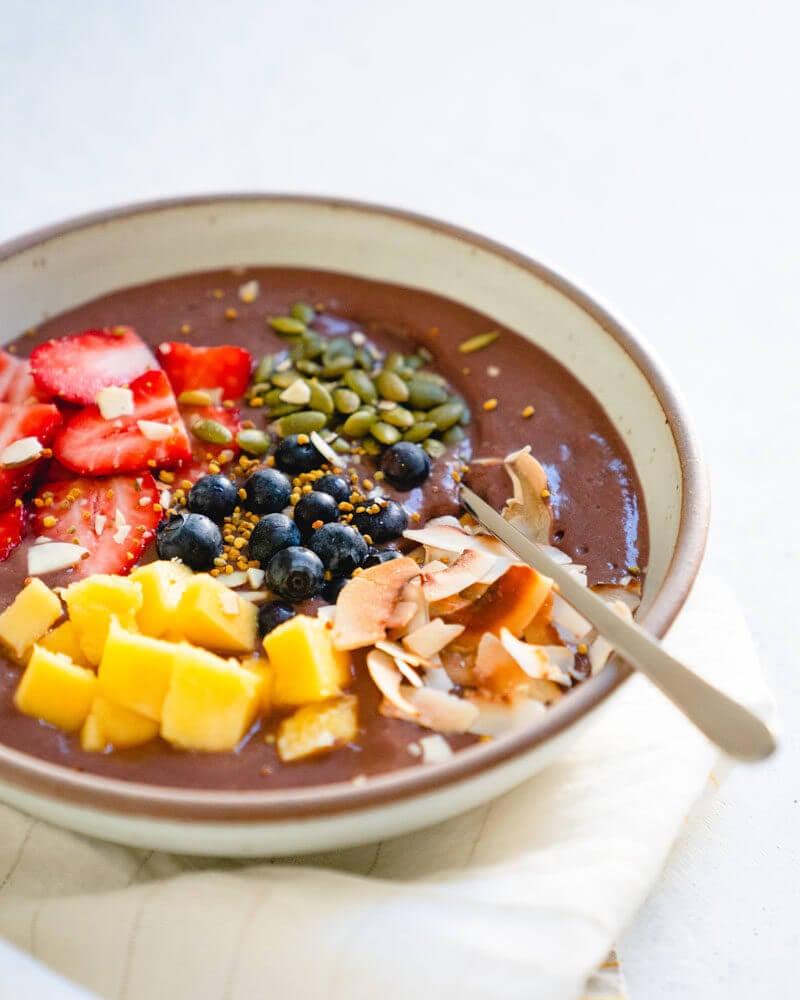 Homemade acai bowl recipe