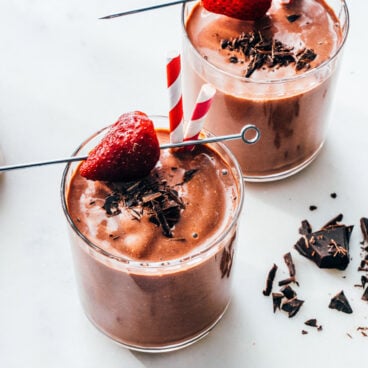 Chocolate strawberry smoothie